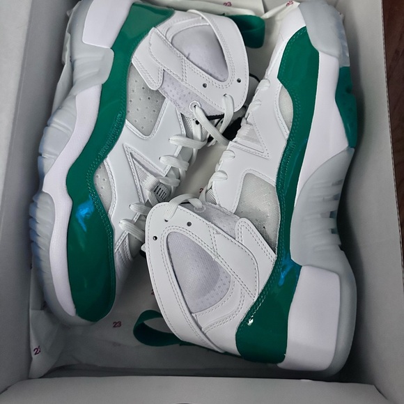 Jordan Two Trey White and Green Sneakers NIB - Picture 2 of 4